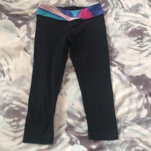 Ivivva reversible cropped leggings